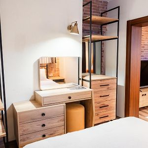 Chambre Budgétée Lit King-Size